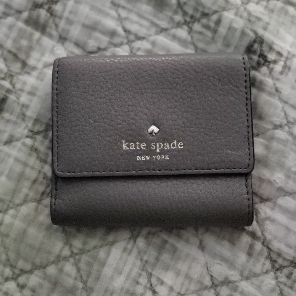 Kate Spade Cobble Hill Grey Small Bifold Wallet